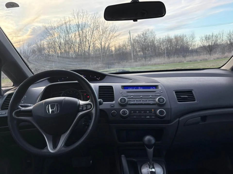 2010 Honda Civic 8th Gen - Image 5 of 7