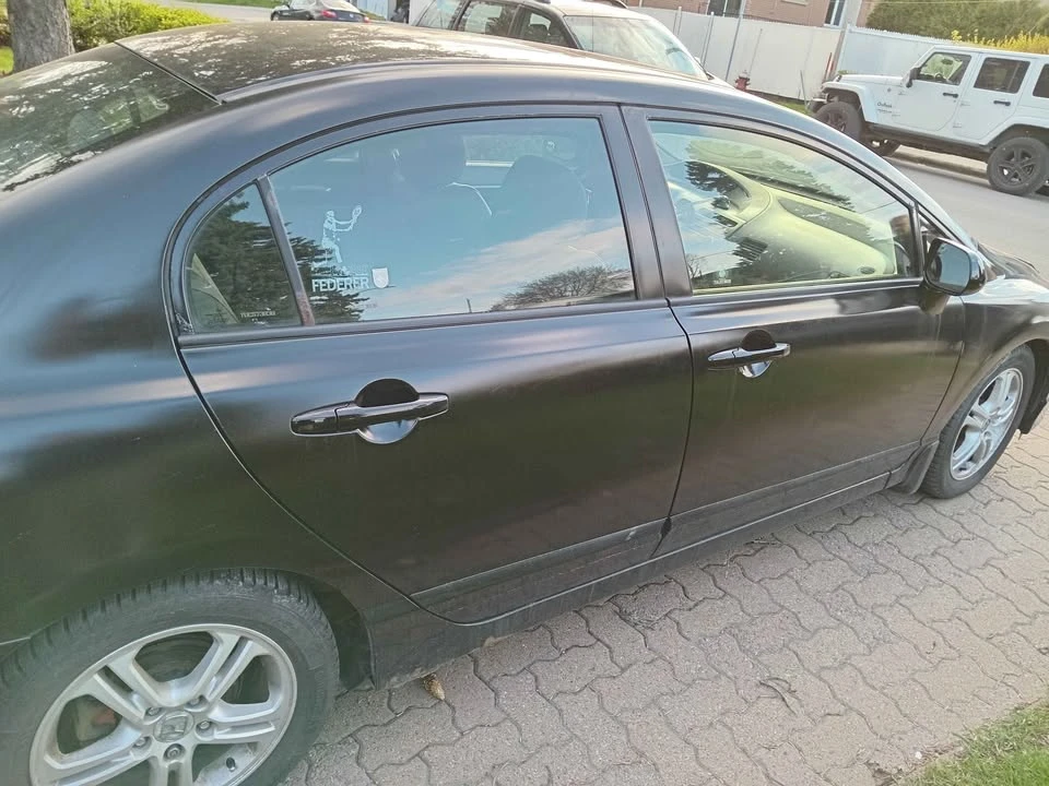 2010 Honda Civic 8th Gen - Image 9 of 9