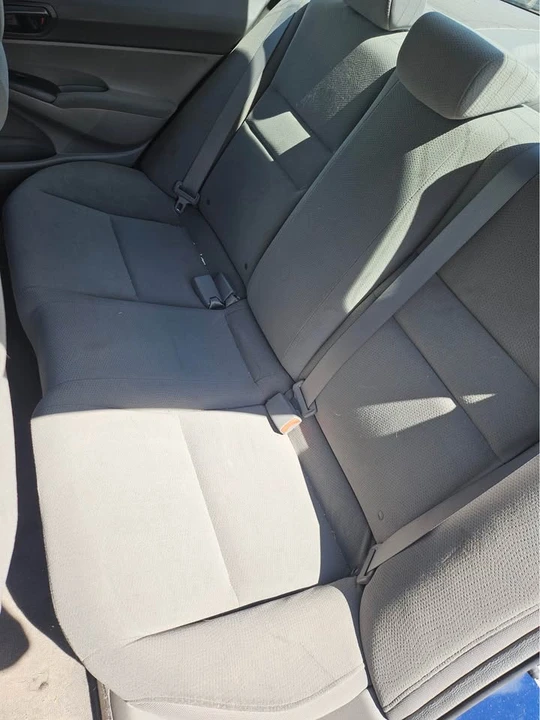 2010 Honda Civic 8th Gen - Image 8 of 9