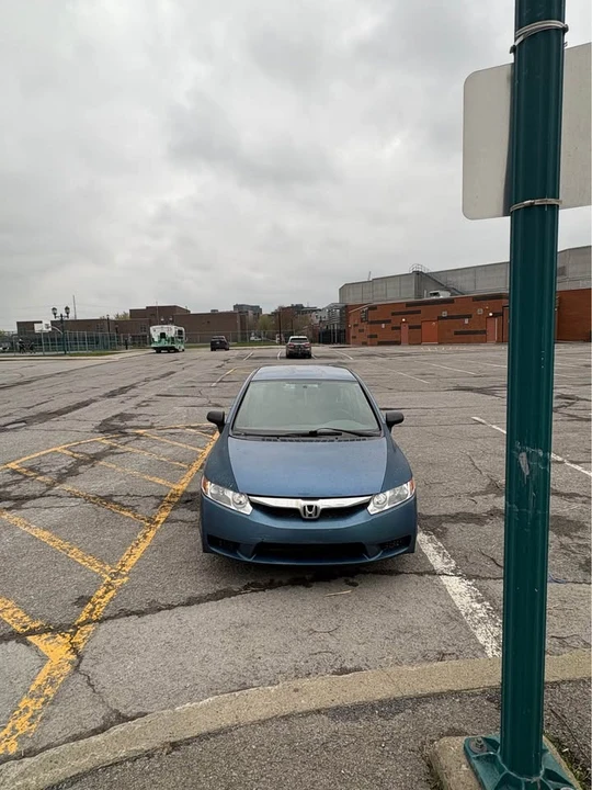 2010 Honda Civic 8th Gen - Image 4 of 7