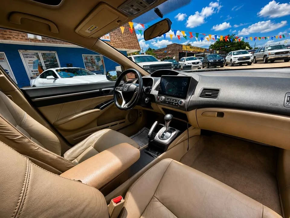 2010 Honda Civic - Image 8 of 9