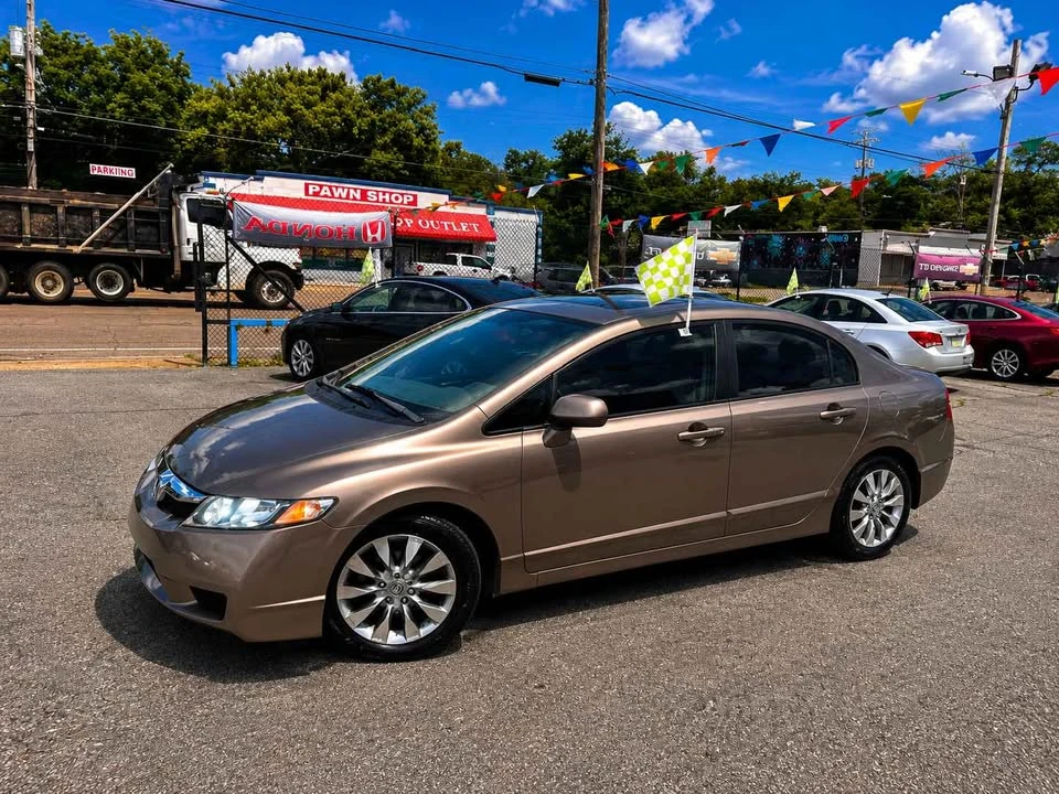 2010 Honda Civic - Image 2 of 9