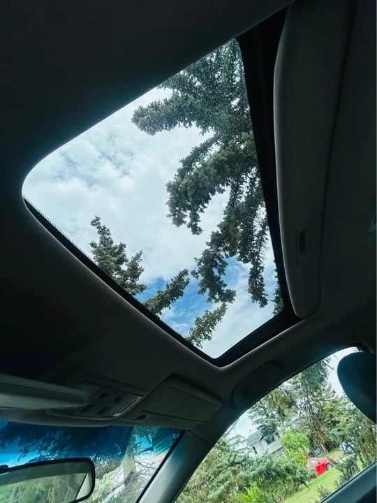 2010 Honda Civic 8th Gen - Image 4 of 8