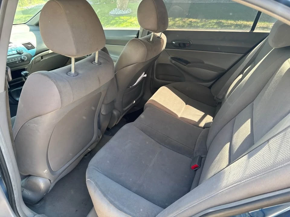 2010 Honda Civic 8th Gen - Image 9 of 10