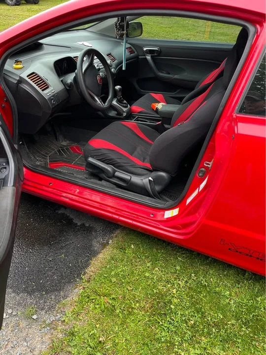 2010 Honda Civic 8th Gen - Image 6 of 10