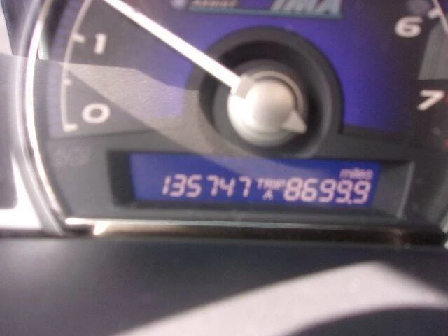 2010 Honda Civic 8th Gen - Image 16 of 20