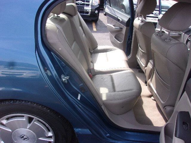 2010 Honda Civic 8th Gen - Image 13 of 20