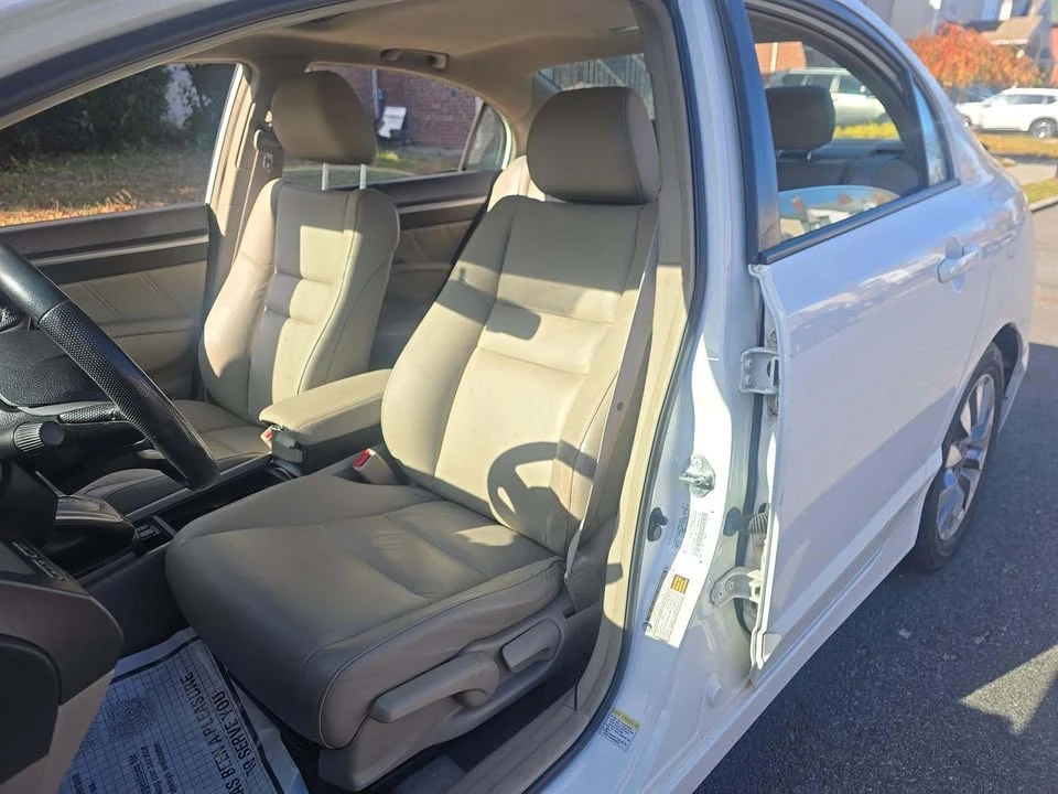 2010 Honda Civic 8th Gen - Image 5 of 10