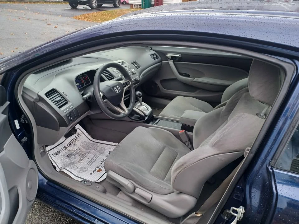 2010 Honda Civic 8th Gen - Image 11 of 15