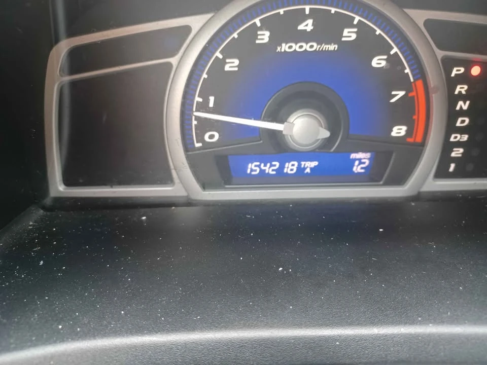 2010 Honda Civic 8th Gen - Image 9 of 15
