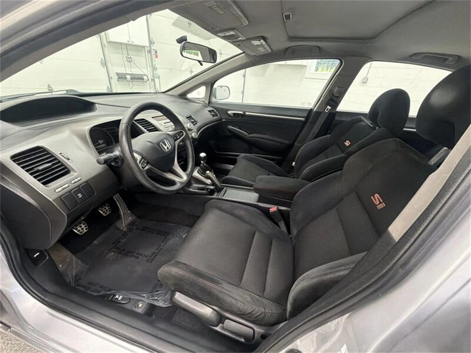 2010 Honda Civic 8th Gen - Image 10 of 16