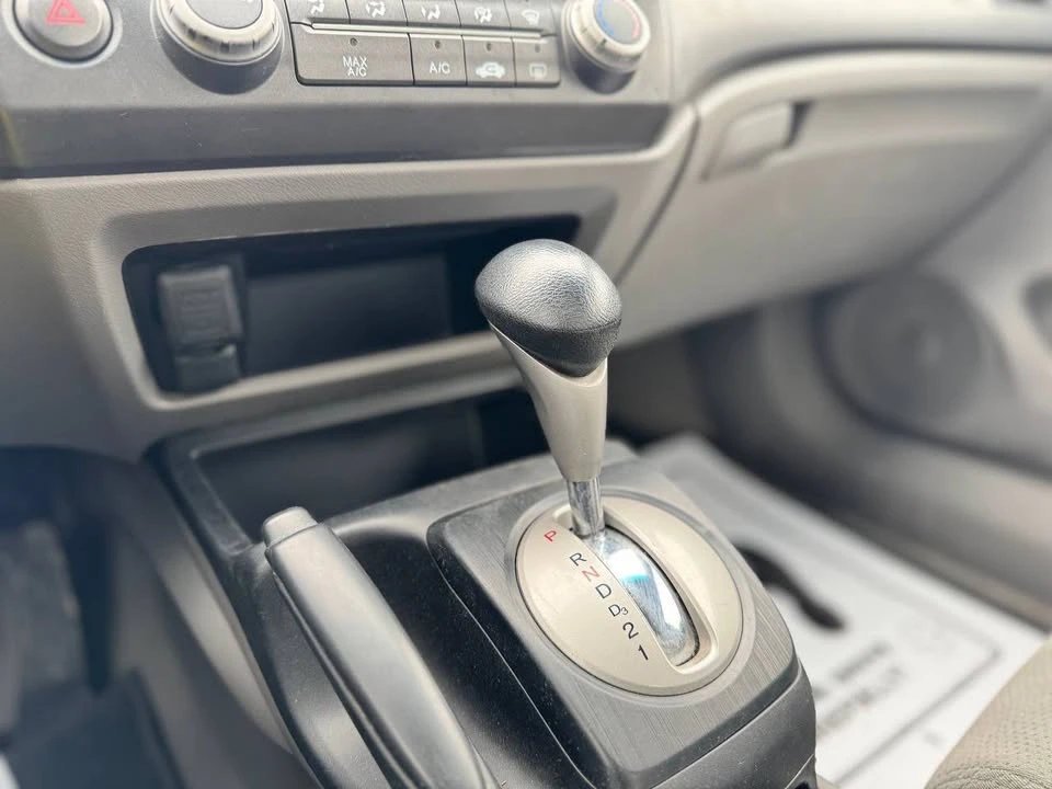 2010 Honda Civic 8th Gen - Image 13 of 20