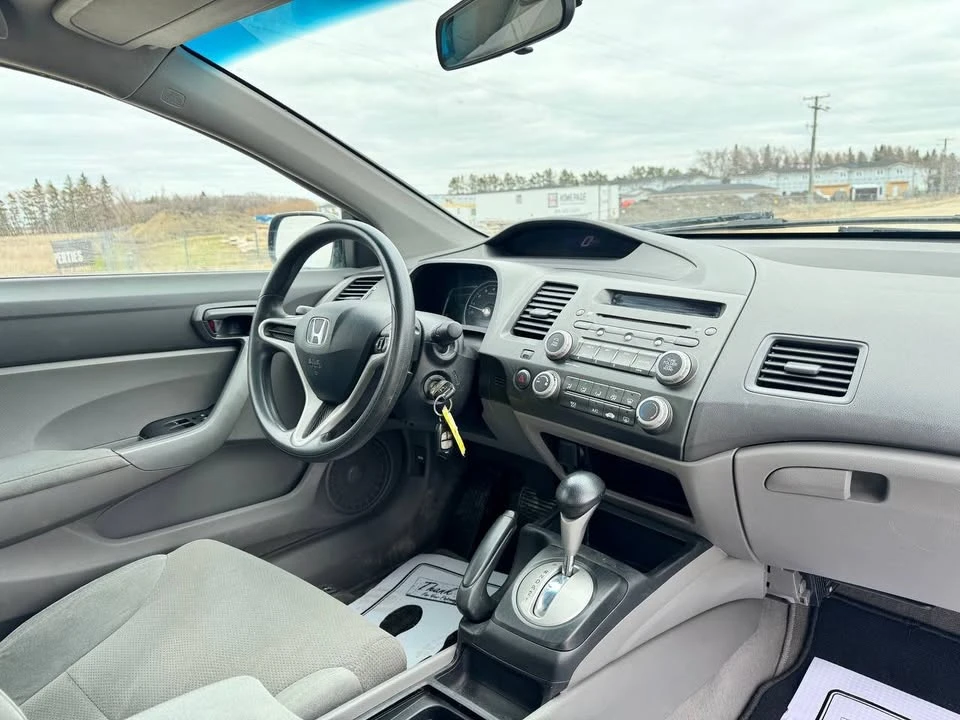2010 Honda Civic 8th Gen - Image 15 of 20