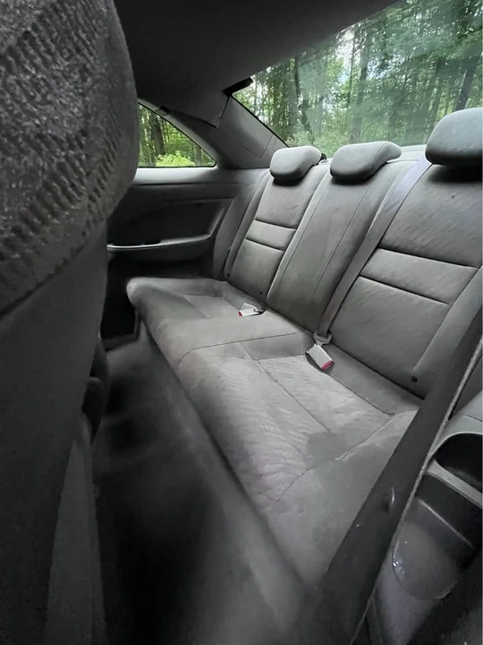 2010 Honda Civic 8th Gen - Image 9 of 12