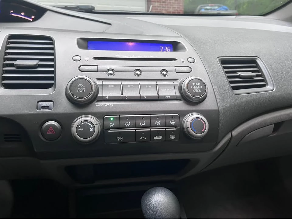2010 Honda Civic 8th Gen - Image 12 of 12