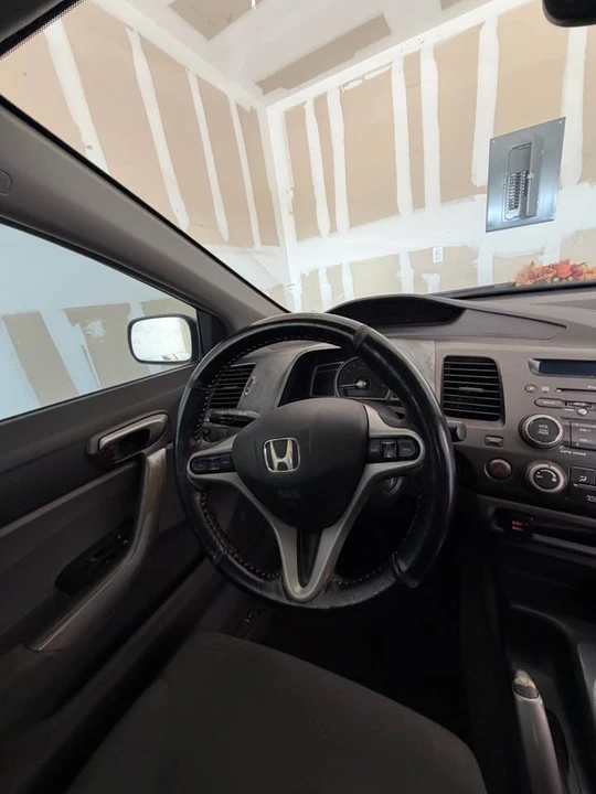 2010 Honda Civic 8th Gen - Image 7 of 9