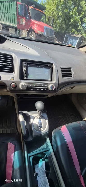 2010 Honda Civic 8th Gen - Image 3 of 12