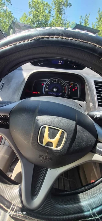 2010 Honda Civic 8th Gen - Image 2 of 12
