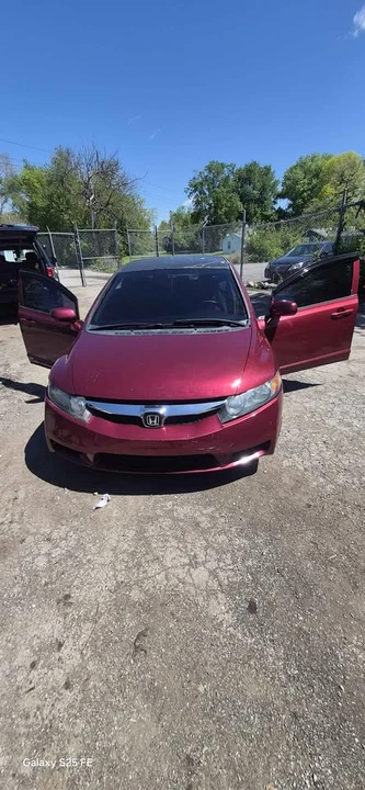2010 Honda Civic 8th Gen - Image 10 of 12