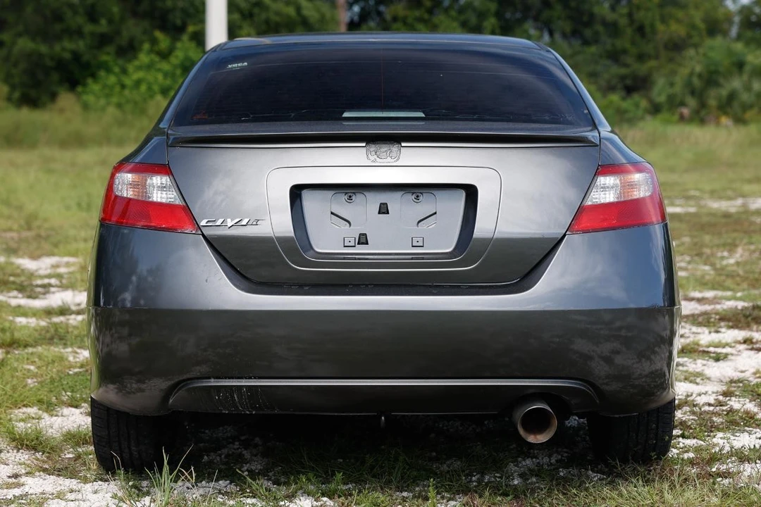 2010 Honda Civic 8th Gen - Image 7 of 31