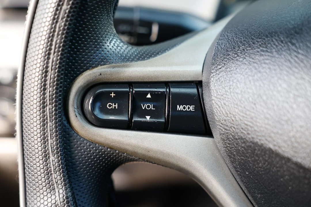 2010 Honda Civic 8th Gen - Image 26 of 31