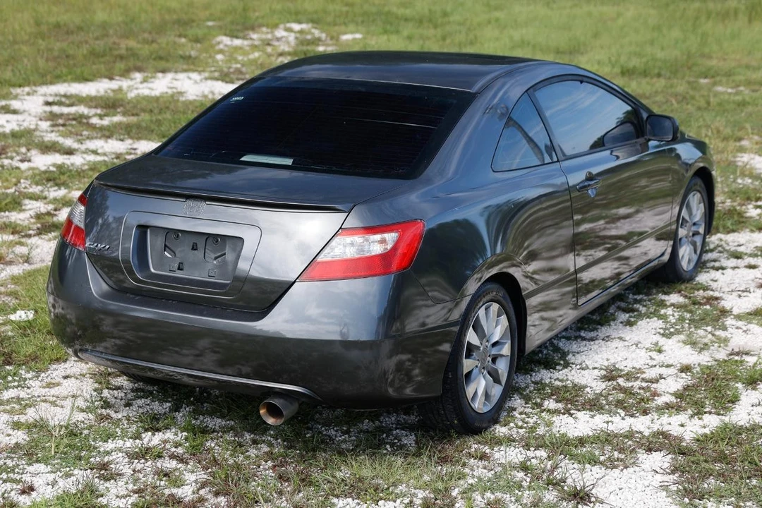 2010 Honda Civic 8th Gen - Image 11 of 31