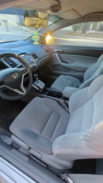 2010 Honda Civic 8th Gen - Image 7 of 9
