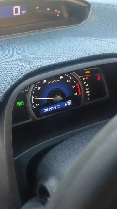 2010 Honda Civic 8th Gen - Image 8 of 9