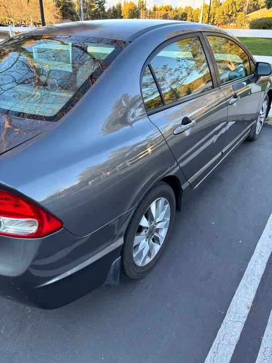 2010 Honda Civic 8th Gen - Image 3 of 20