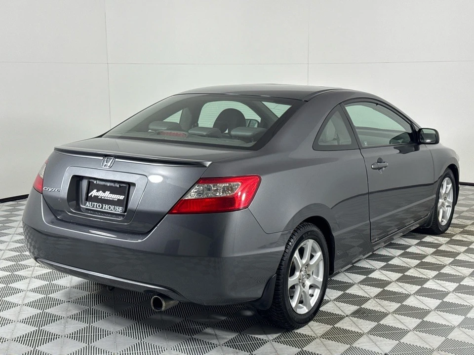 2010 Honda Civic 8th Gen - Image 5 of 12