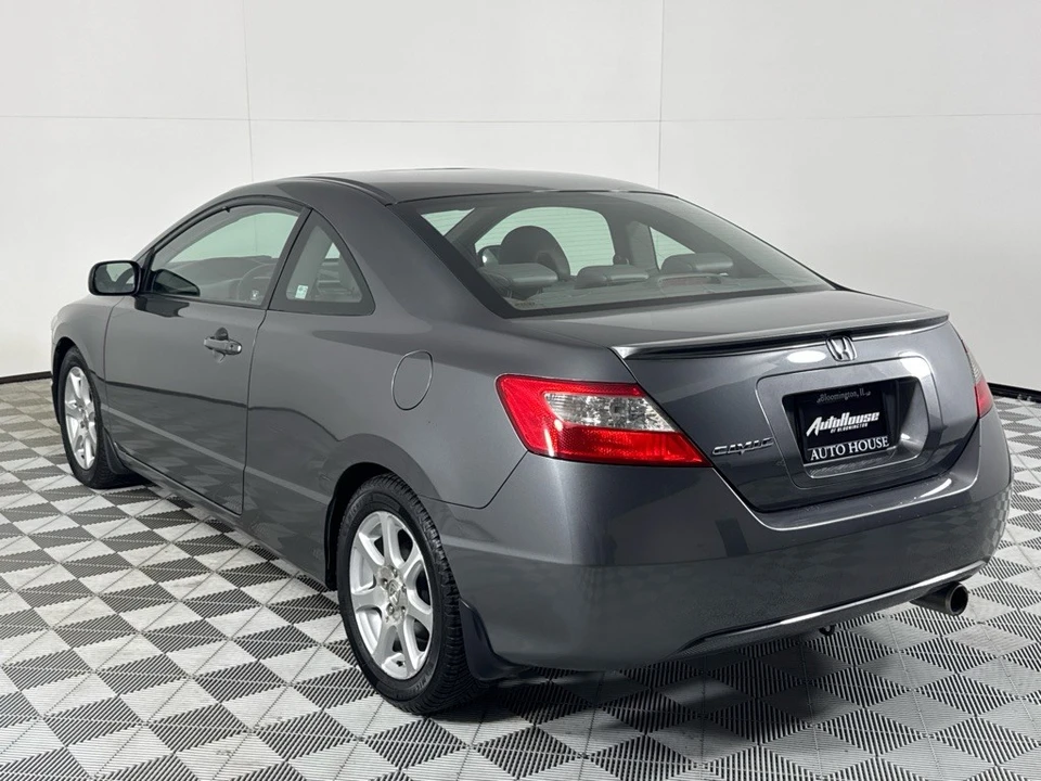 2010 Honda Civic 8th Gen - Image 7 of 12
