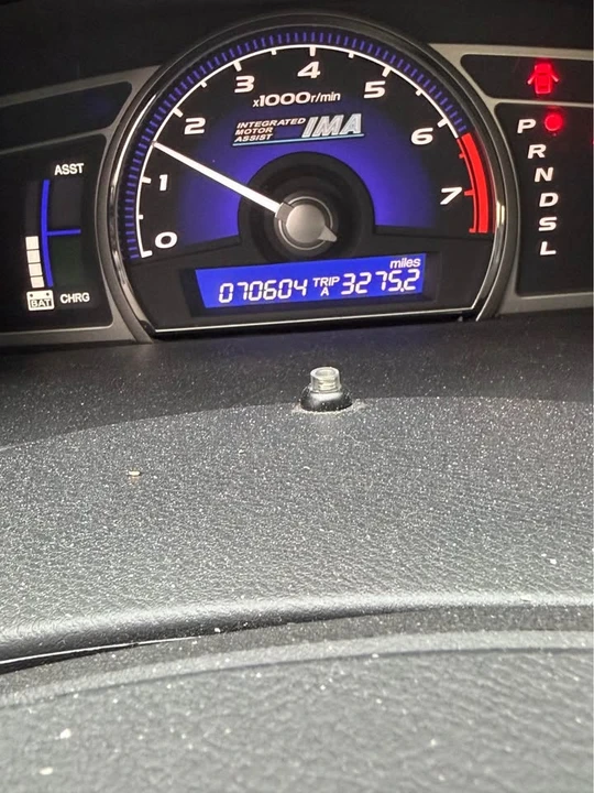 2010 Honda Civic 8th Gen - Image 2 of 9