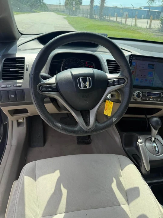 2010 Honda Civic 8th Gen - Image 10 of 16