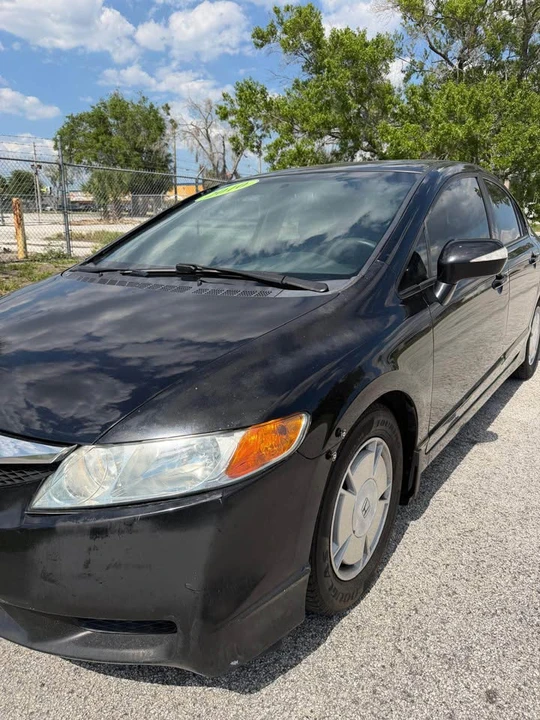2010 Honda Civic 8th Gen - Image 3 of 16