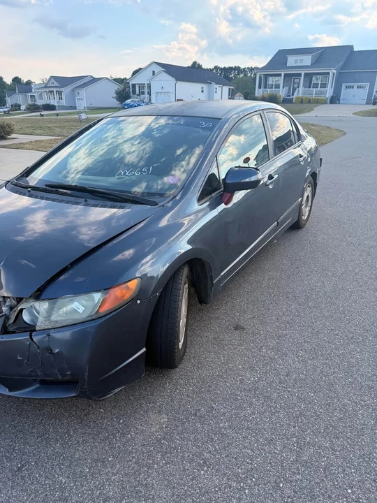 2010 Honda Civic 8th Gen - Image 10 of 16