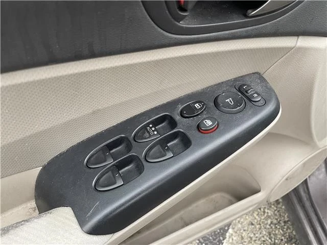 2010 Honda Civic 8th Gen - Image 19 of 21