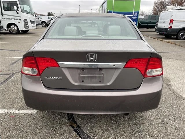 2010 Honda Civic 8th Gen - Image 7 of 21