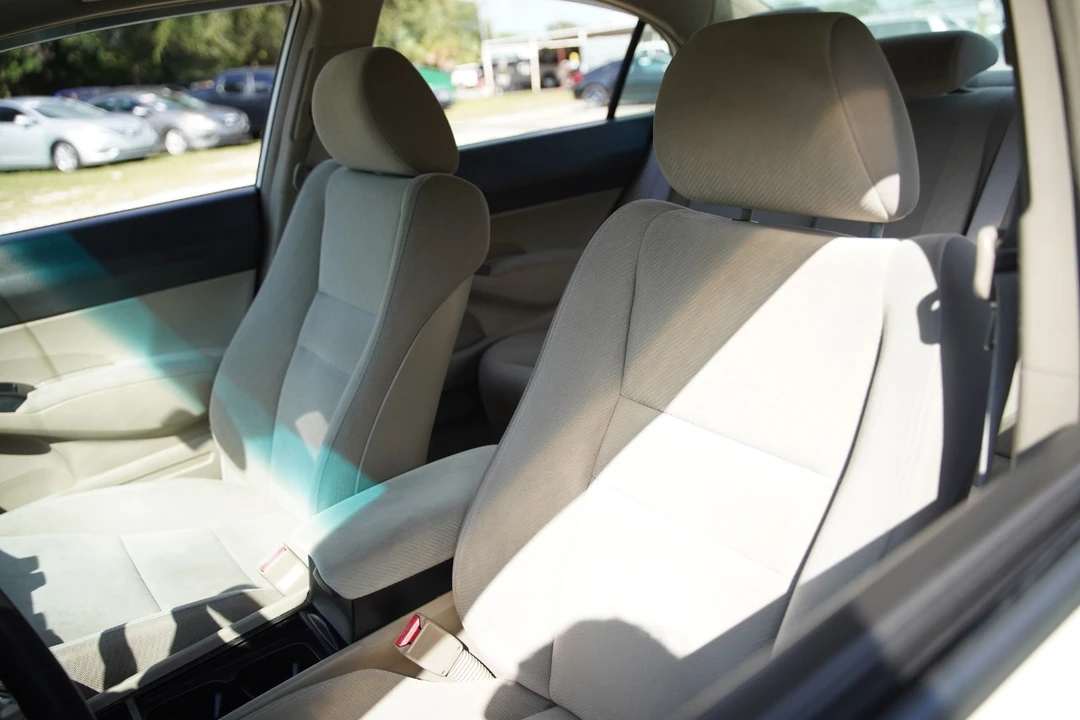 2010 Honda Civic 8th Gen - Image 6 of 12