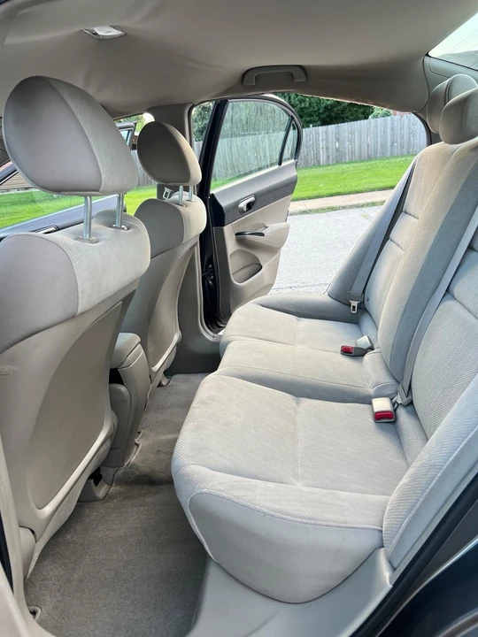 2010 Honda Civic 8th Gen - Image 18 of 19