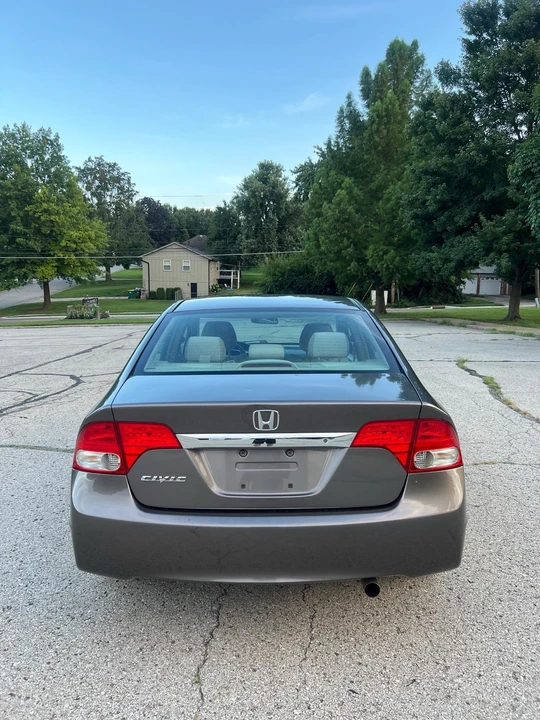 2010 Honda Civic 8th Gen - Image 14 of 19