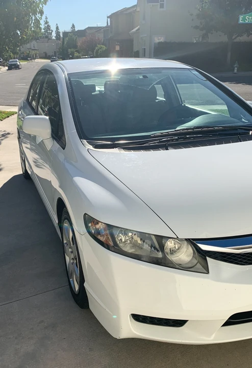 2010 Honda Civic 8th Gen - Image 9 of 15