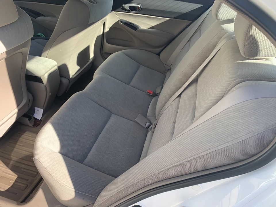 2010 Honda Civic 8th Gen - Image 13 of 15
