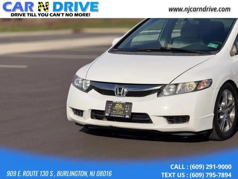 2010 Honda Civic 8th Gen - Image 3 of 12