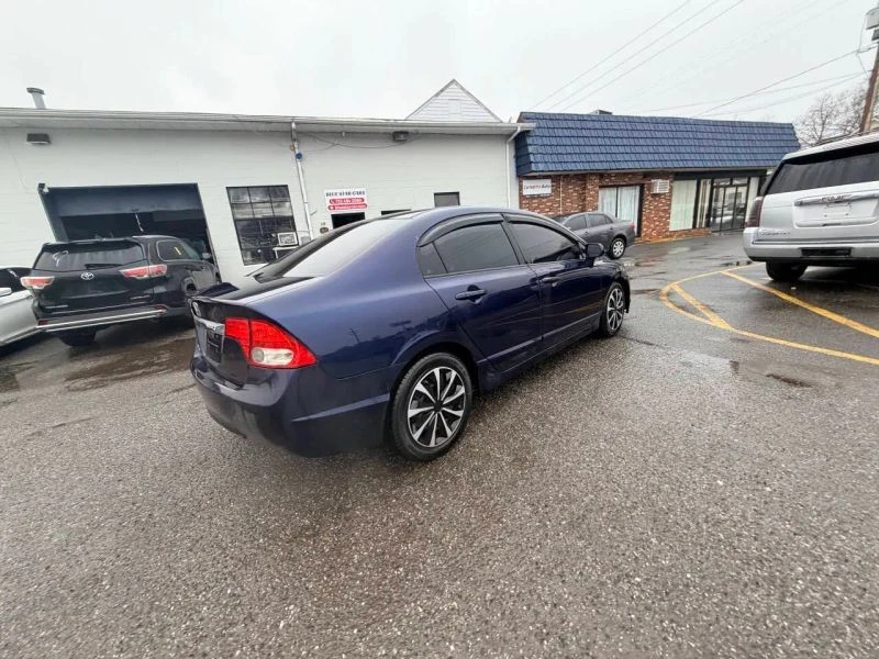 2010 Honda Civic 8th Gen - Image 8 of 12
