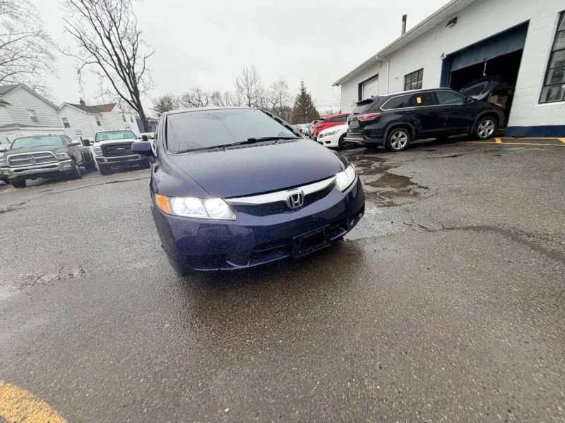 2010 Honda Civic 8th Gen - Image 4 of 12