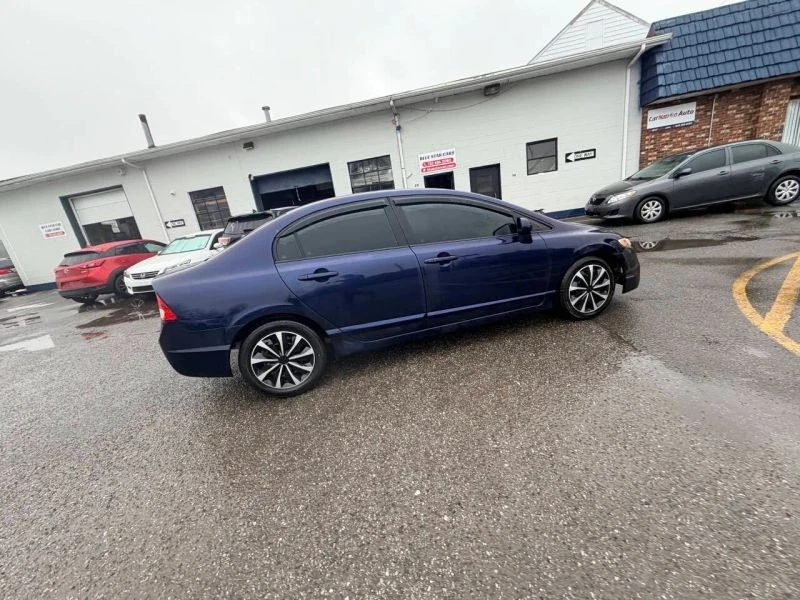 2010 Honda Civic 8th Gen - Image 7 of 12