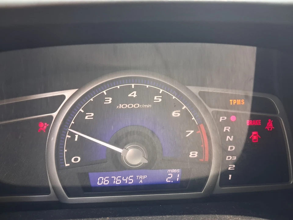 2010 Honda Civic 8th Gen - Image 9 of 11