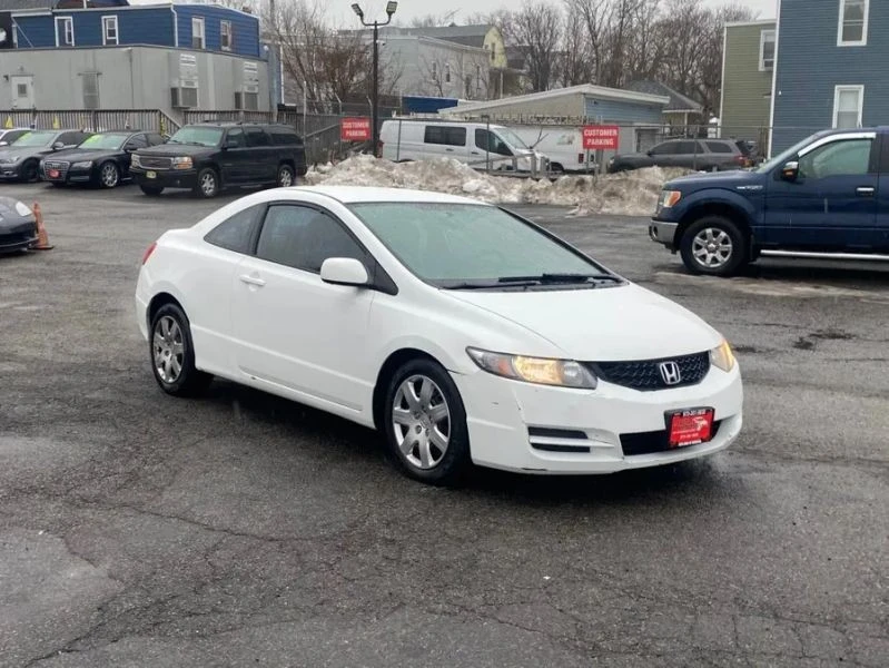 2010 Honda Civic 8th Gen - Image 3 of 12
