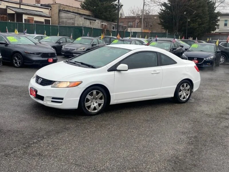 2010 Honda Civic 8th Gen - Image 4 of 12