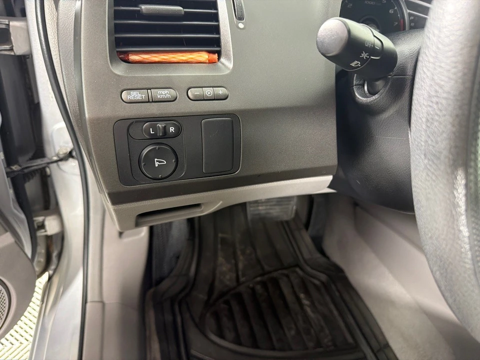 2010 Honda Civic 8th Gen - Image 14 of 23